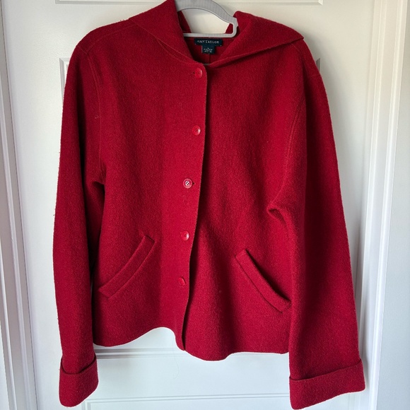 Comfy and cute 100% wool hooded sweater - Picture 1 of 3